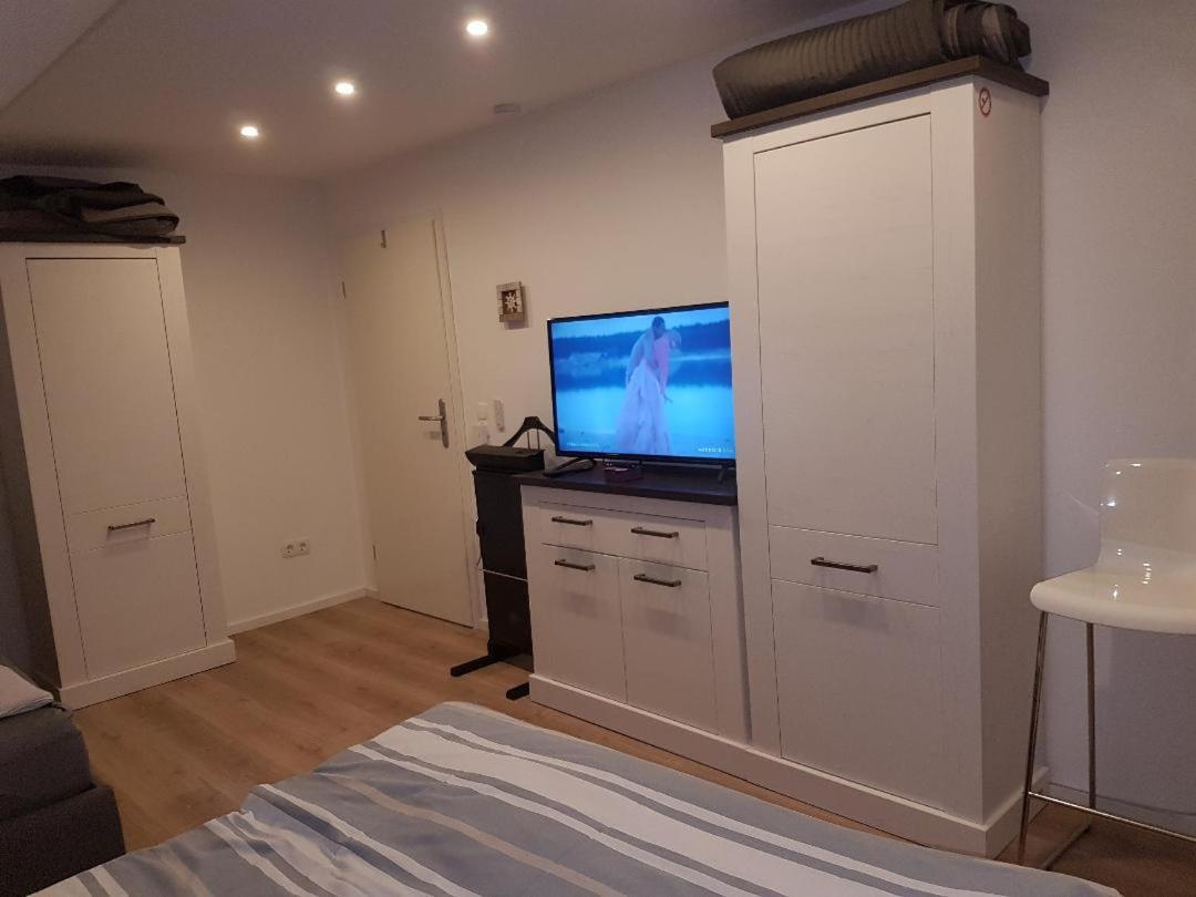 Ferienwohnung Rhein-Main Floersheim am Main ภายนอก รูปภาพ