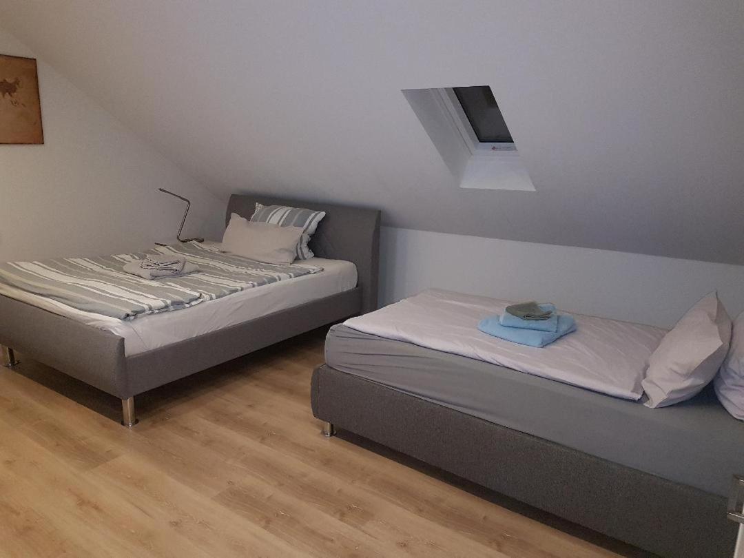 Ferienwohnung Rhein-Main Floersheim am Main ภายนอก รูปภาพ